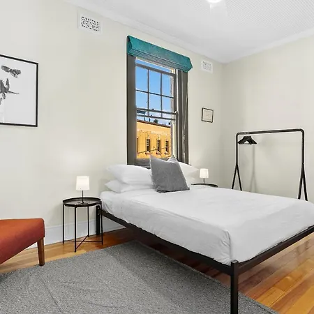 Discover The Rocks - Historical Terrace House Sydney Exterior photo