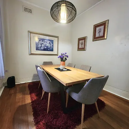 Discover The Rocks - Historical Terrace House Sydney Exterior photo